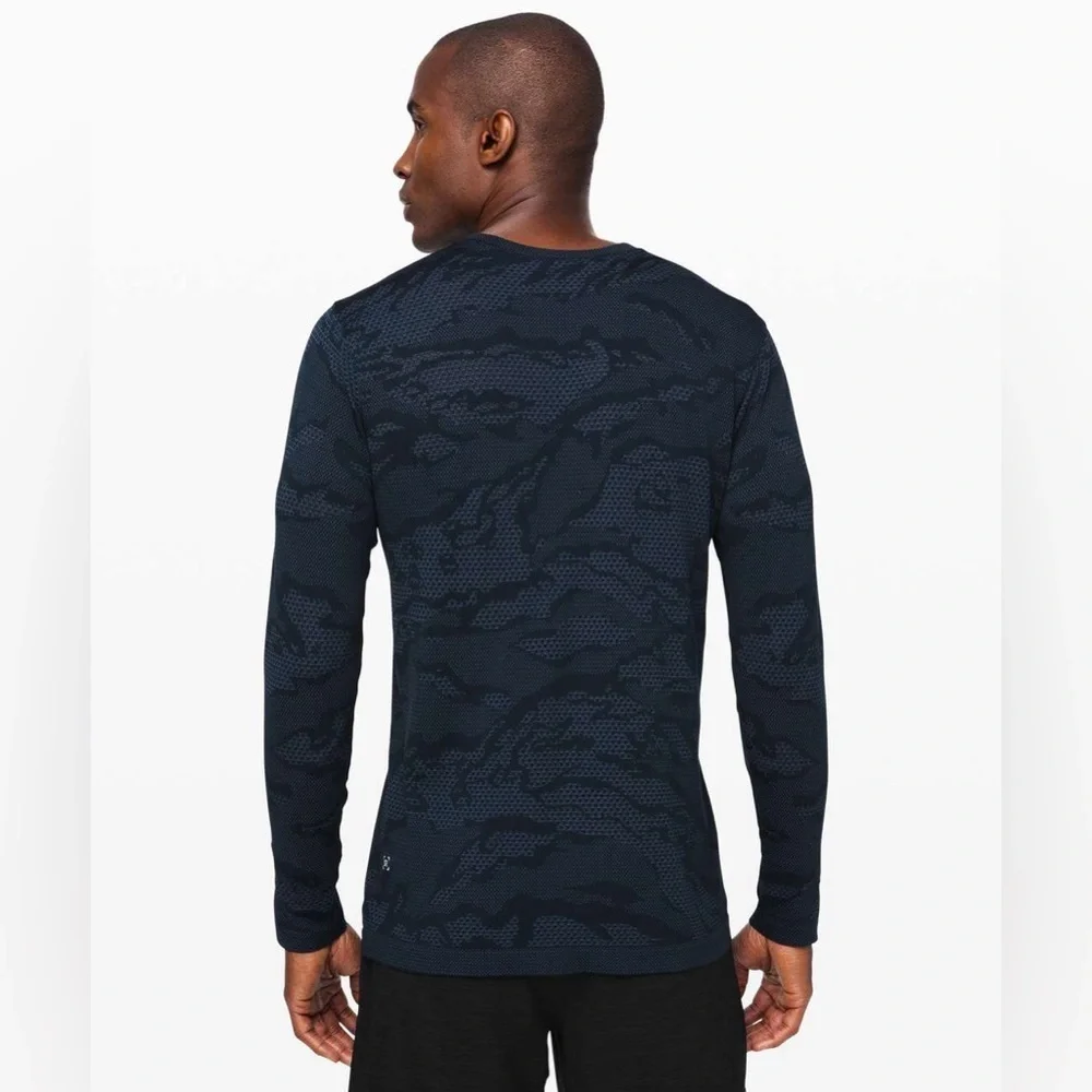 Lululemon Metal Vent Breathe Long Sleeve
